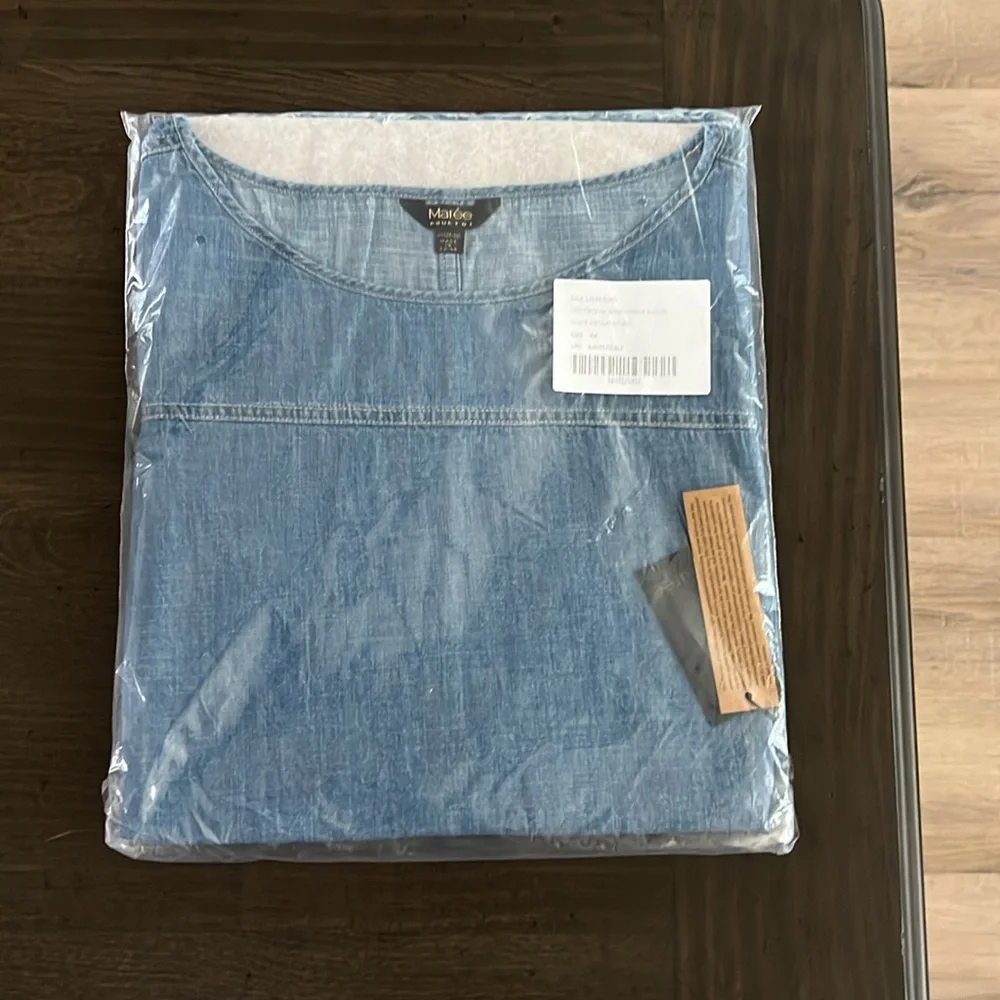 Classic Denim Puff-Sleeve Top - Blue - Picture 2 of 8